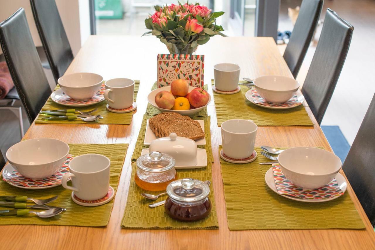 2 Mikes Homestay Dublin Eksteriør billede